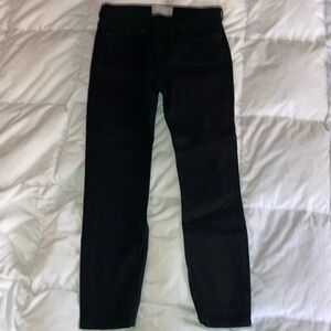 Everlane black skinny jeans size 28 ankle length. Mid rise.